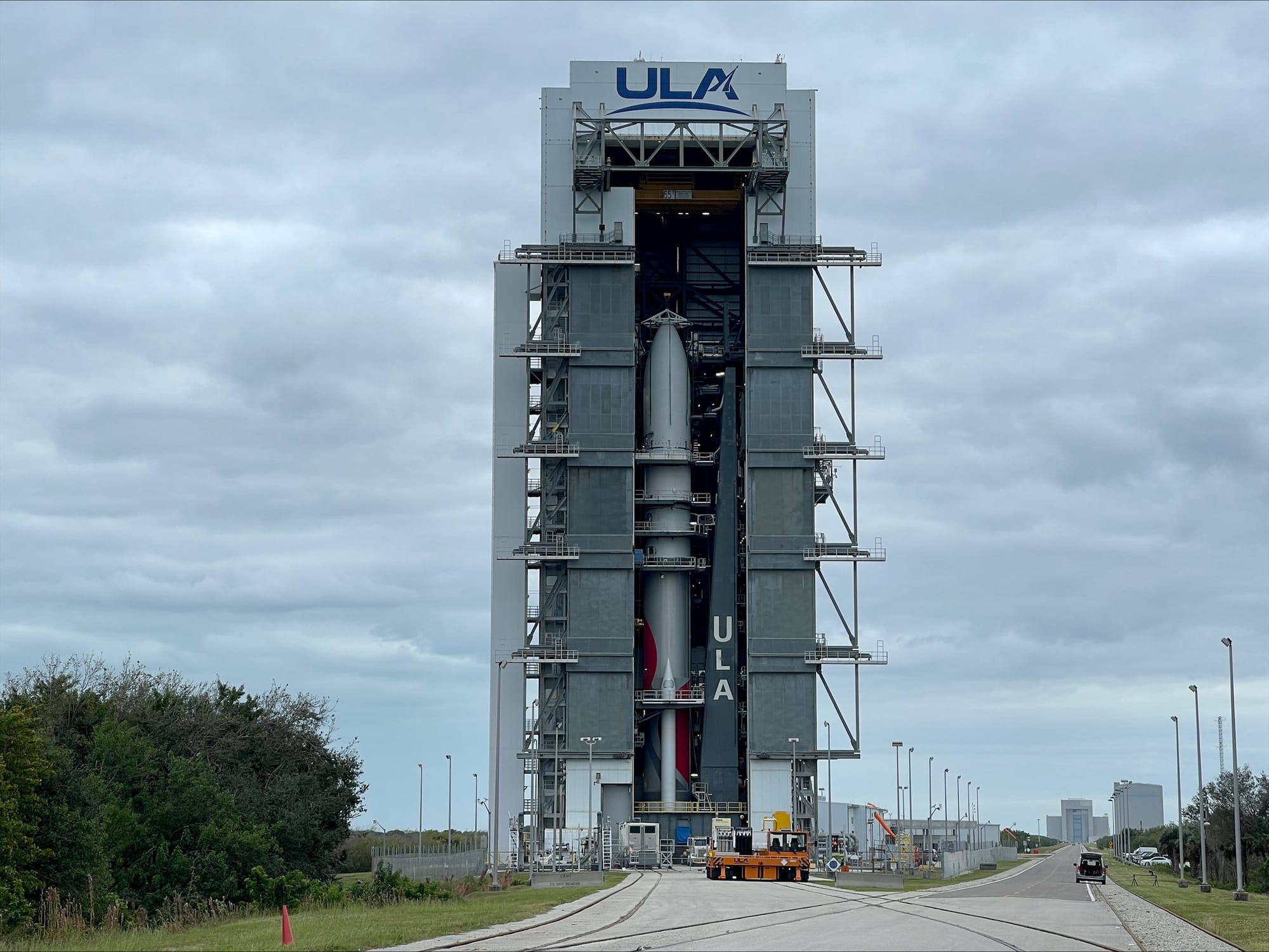 Vulcan during payload mate to the rocket. ©United Launch Alliance