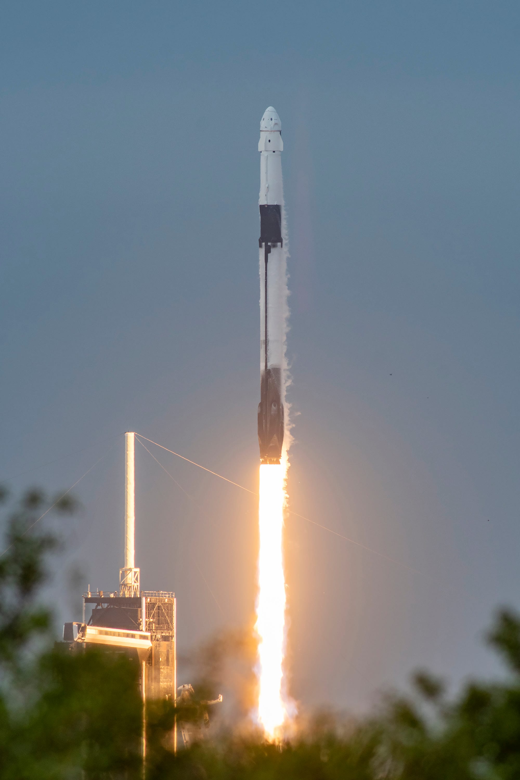 Falcon 9 lifting off from LC-39A in Cape Canaveral for the Axiom-3 mission. ©SpaceX