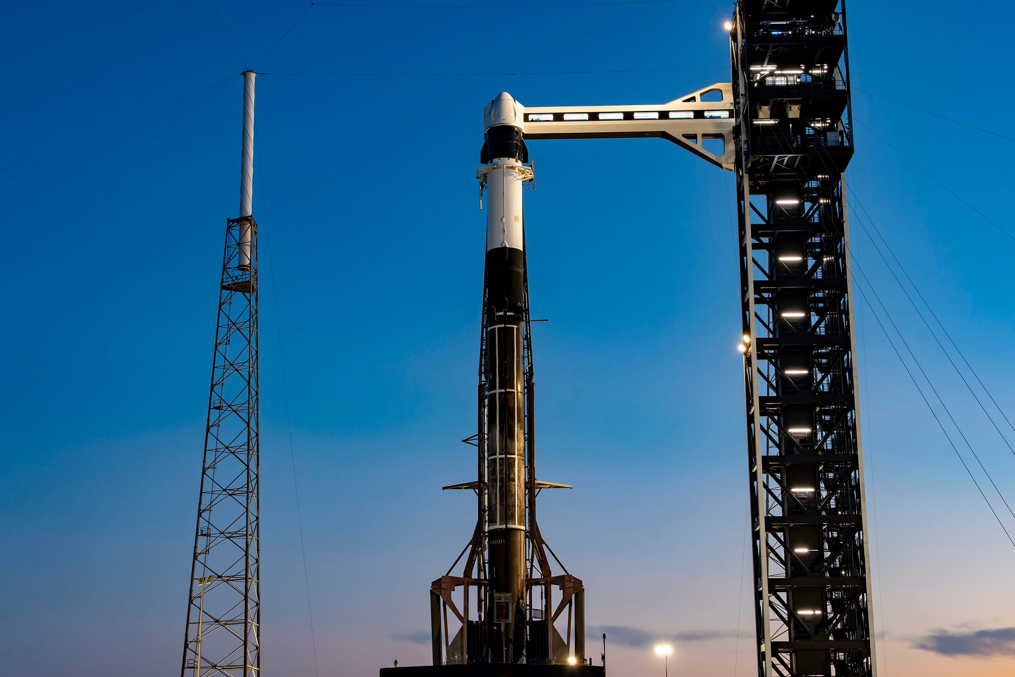 Cargo Dragon V2 C209 atop of Falcon 9 at Space Launch Complex 40 prior to launch. ©SpaceX