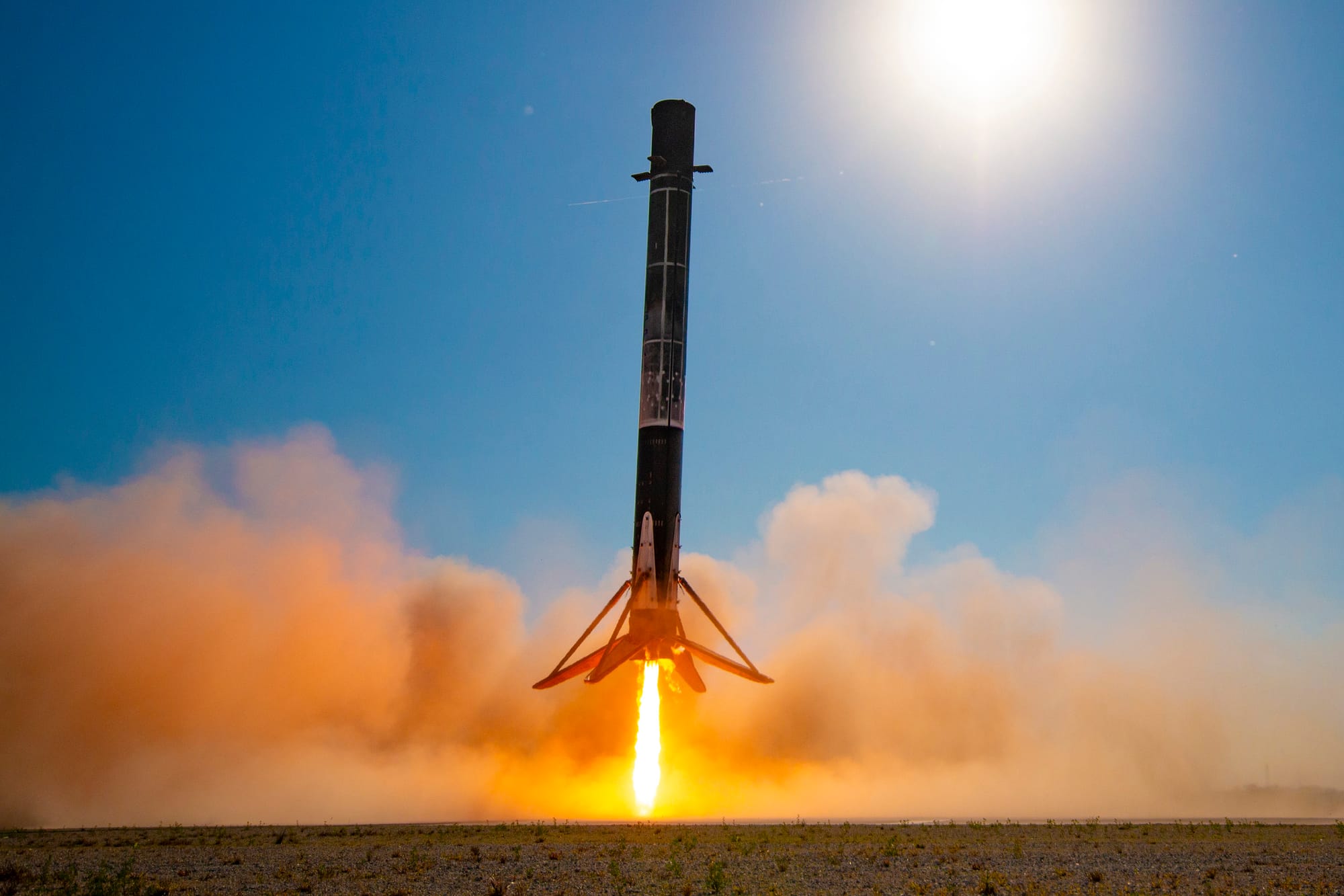 Booster B1080 landing at Landing Zone 1 during the CRS-30 mission. ©SpaceX