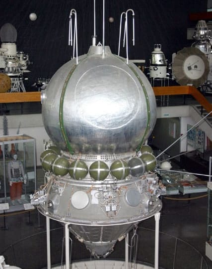 A model of a Vostok spacecraft ©Novosti Kosmonavtiki
