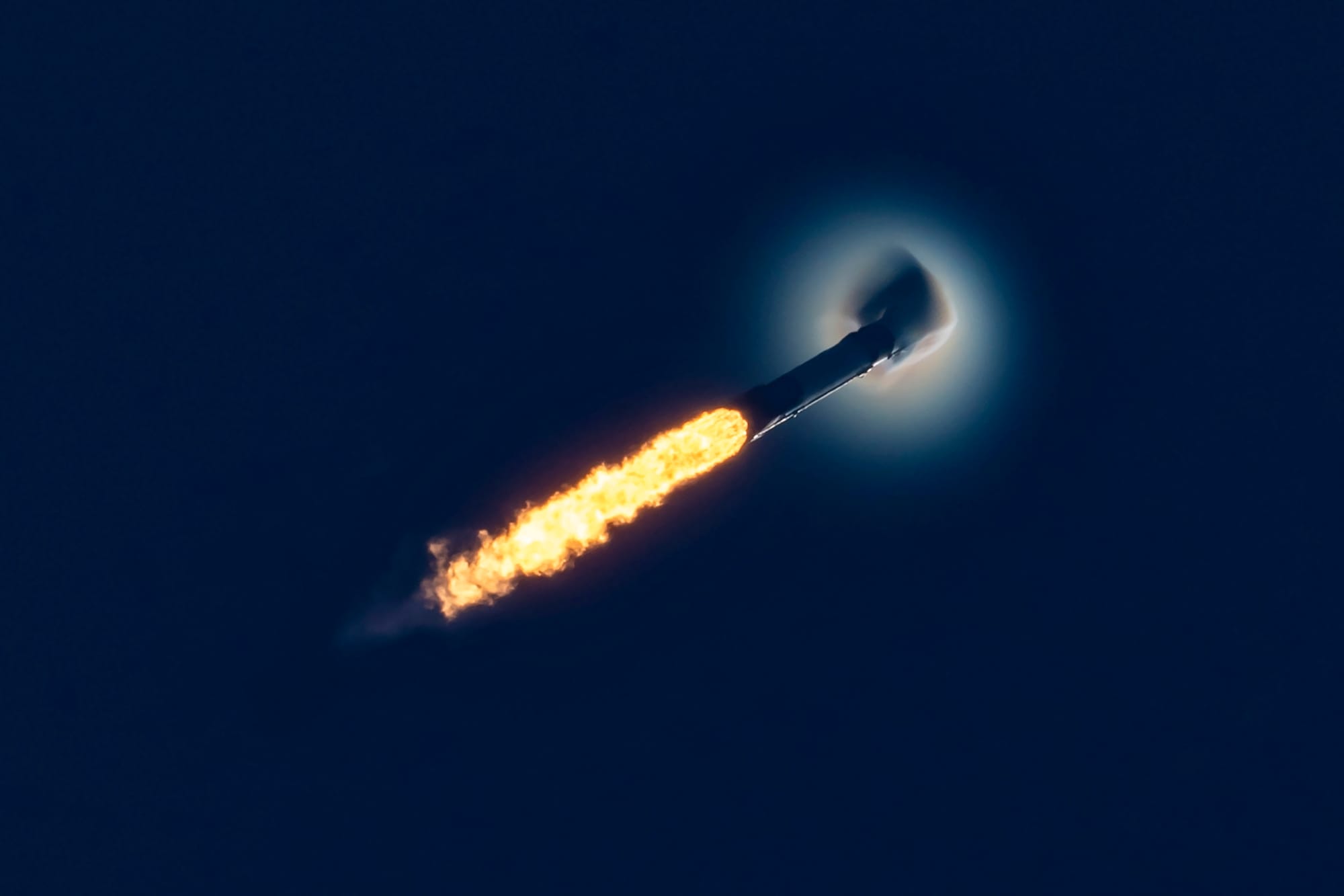 Falcon 9 during first-stage flight for Starlink Group 6-63. ©SpaceX