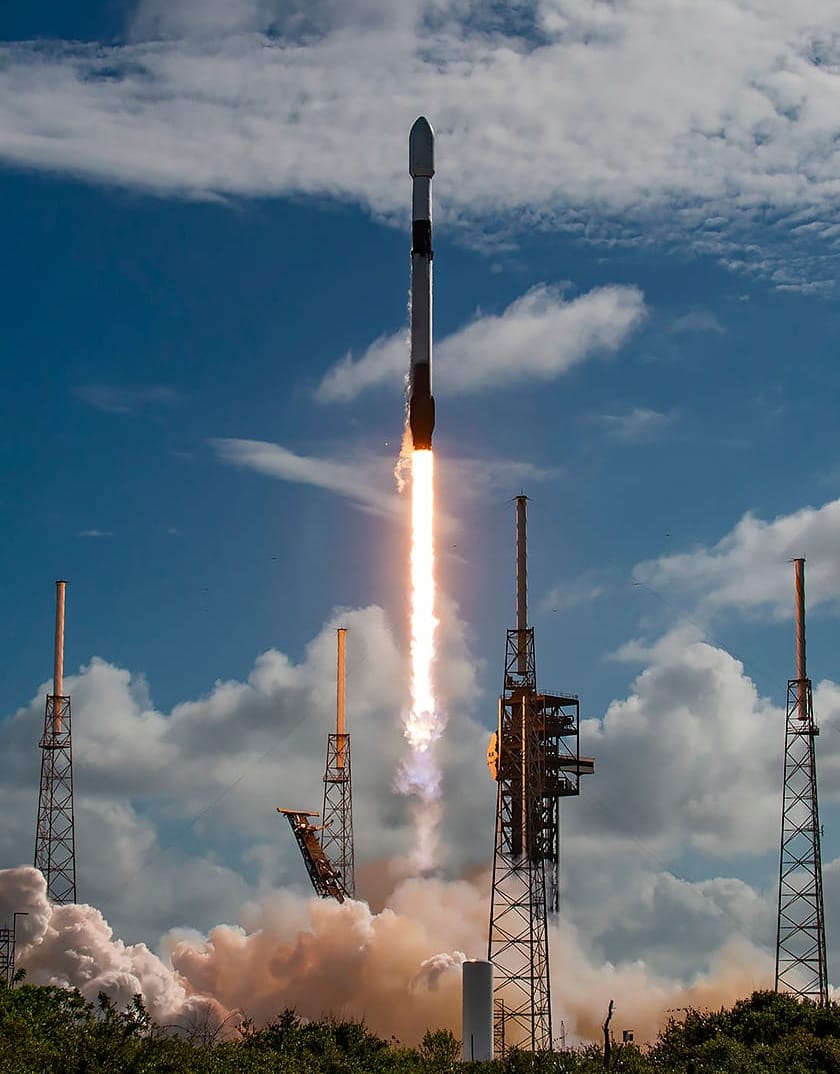 Falcon 9 lifting off from Space Launch Complex 40 carrying Astra 1P/SES-24. ©SpaceX