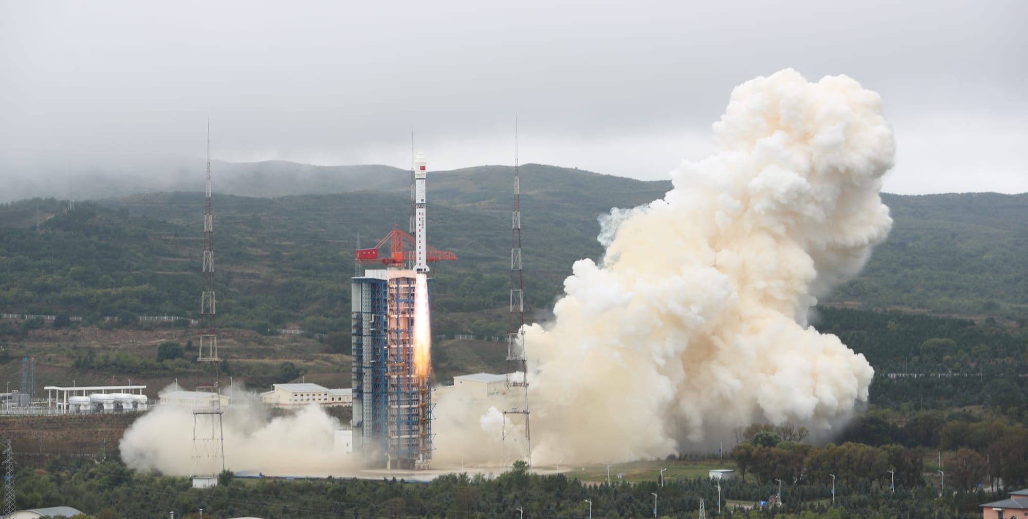 The Long March 2D Y99 vehicle lifting off from Launch Site 9 at the Taiyuan Satellite Launch Center on September 20th.