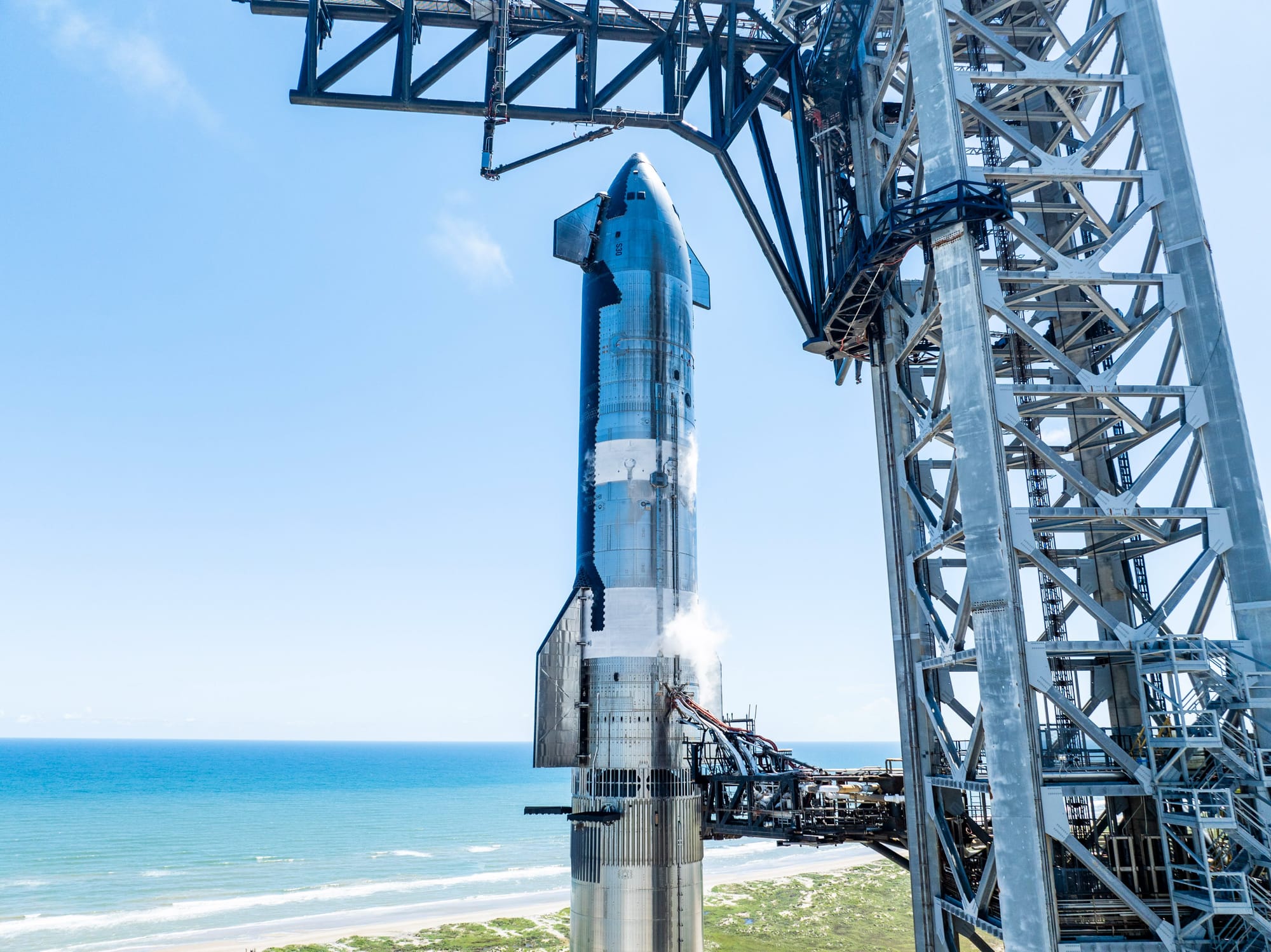 Ship 30 atop Booster 12 during a partial propellant loading test. ©SpaceX