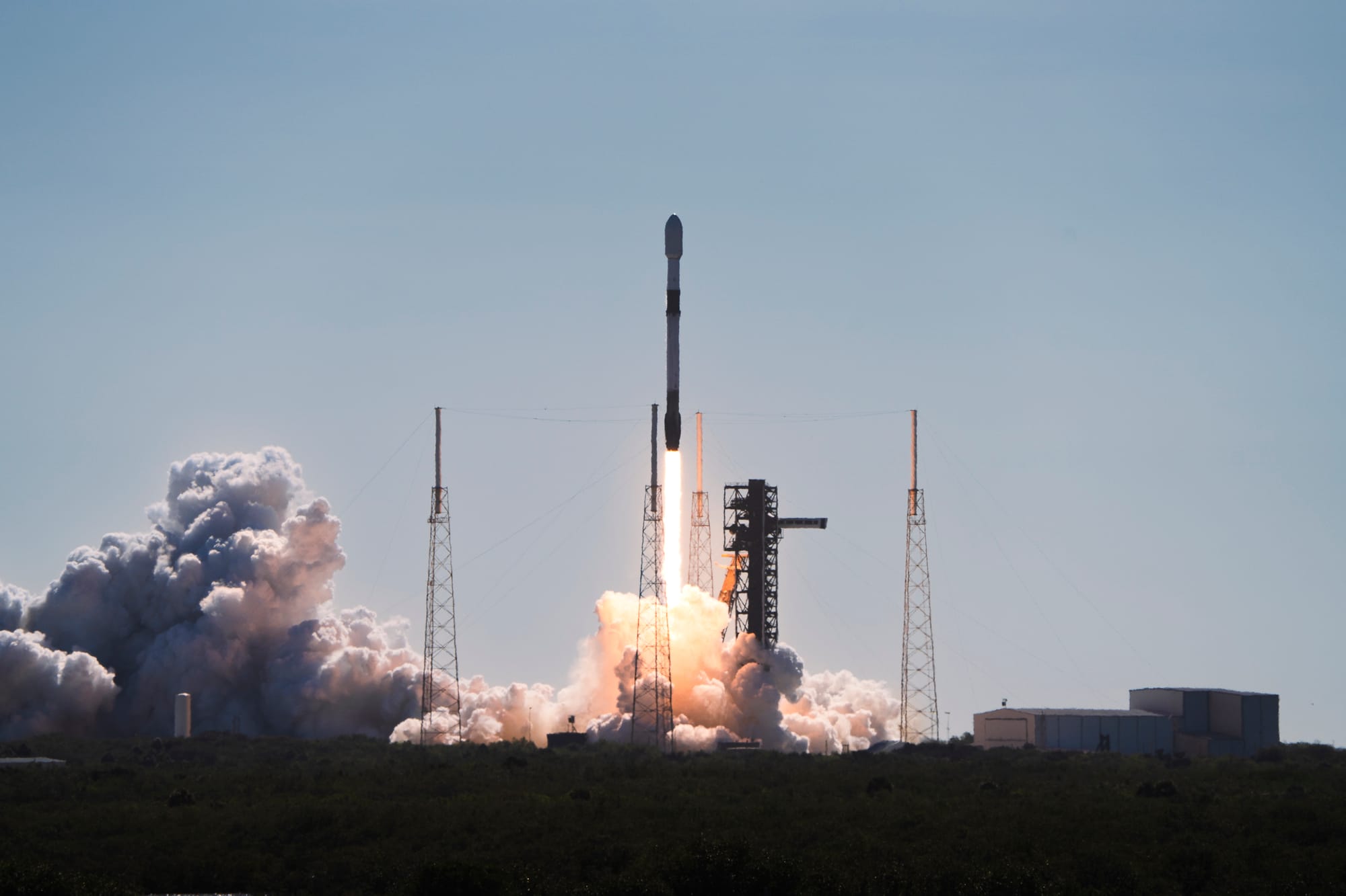 Falcon 9 lifting off from Space Launch Complex 40 for the Starlink Group 6-66 mission. ©SpaceX