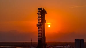 SpaceX's Starship-Super Heavy vehicle on the launchpad ahead of it's fourth flight. ©SpaceX