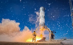 LandSpace's Zhuque-3 VTVL-1 vehicle lifting off from its launchpad. ©LandSpace