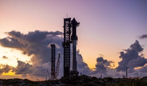 Ship 30 atop of Booster 12 at Starbase, Texas. ©SpaceX